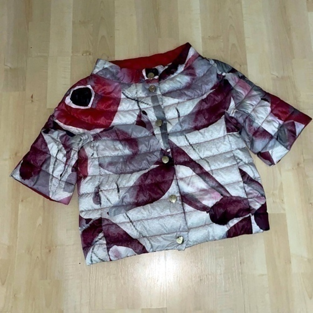 Jijil 3/4 sleeve jacket puffer reversible red poppy design M gently preloved - Picture 2 of 11